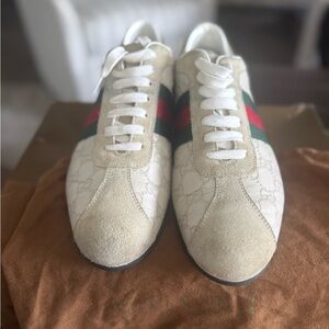 Vintage Gucci White Beige Sneakers with Red and Green Web Stripe